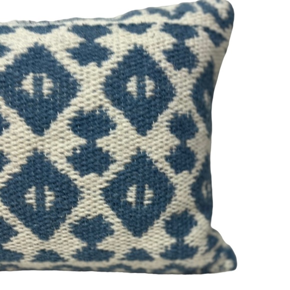 Magnolia Home Joanna Gaines Blue Ivory Wool Blend Loloi Pillow - Picture 4 of 8
